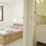 Domus Aurea Konukevi